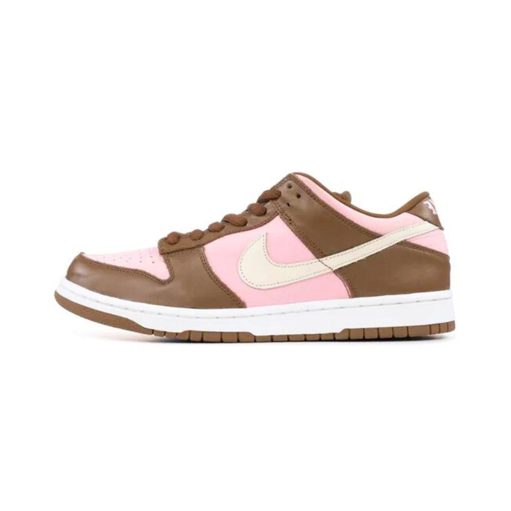 Nike SB Dunk Low Stussy Cherry